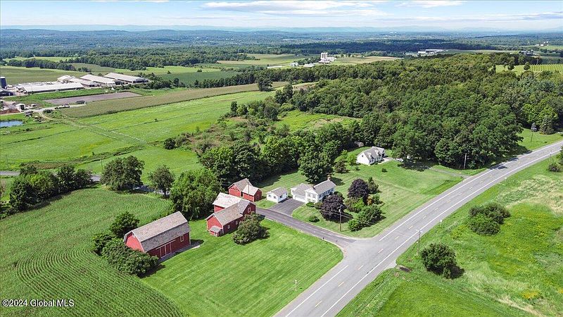 5th image of 433 Waite Road