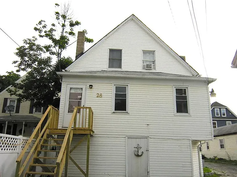 28 5th St #2