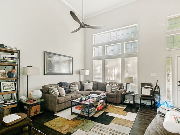 3rd image of 6713 Ashglen Pl