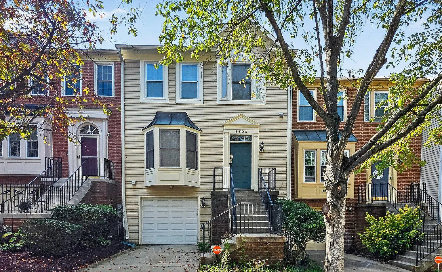 4 bed, 4.0 bath, 2164 sqft, $3,000 — Photo 1