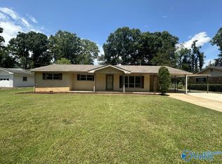 6521 Marsh Ave NW, Huntsville, AL 35806