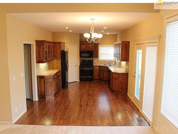 Kitchen. Wood floors were just refinished 4/2016