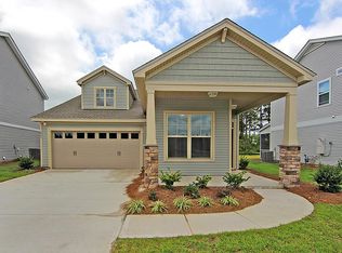 211 Palmetto Walk Dr, Summerville, SC 29483