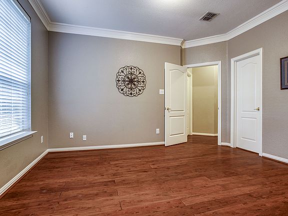 8008-strecker-ln-plano-tx-High-Res-5.jpg