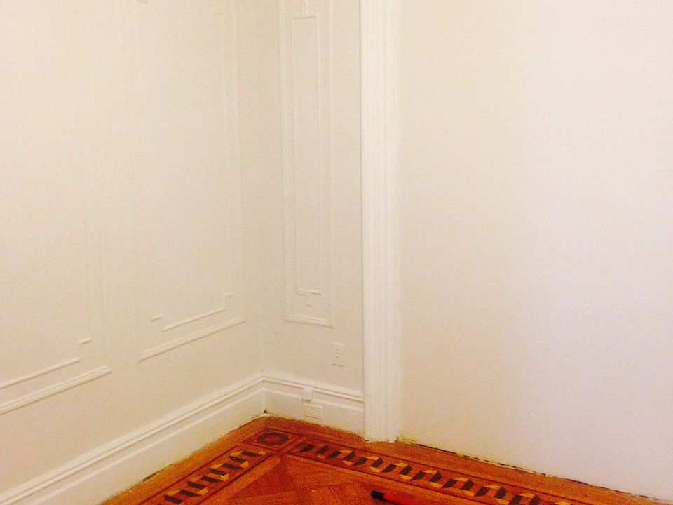 2nd image of 392 Decatur St APT 2A