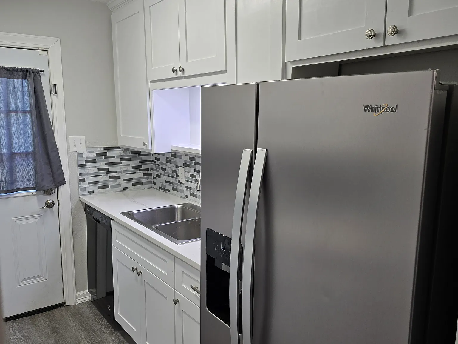 3 bed, 1700 sqft, $1,775 — Photo 4