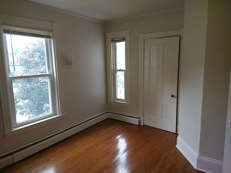 184 Forest Ave #2 — Photo 11
