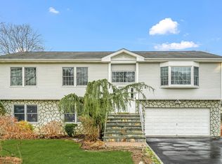 9 Adelphi Ave, Harrison, NY 10528