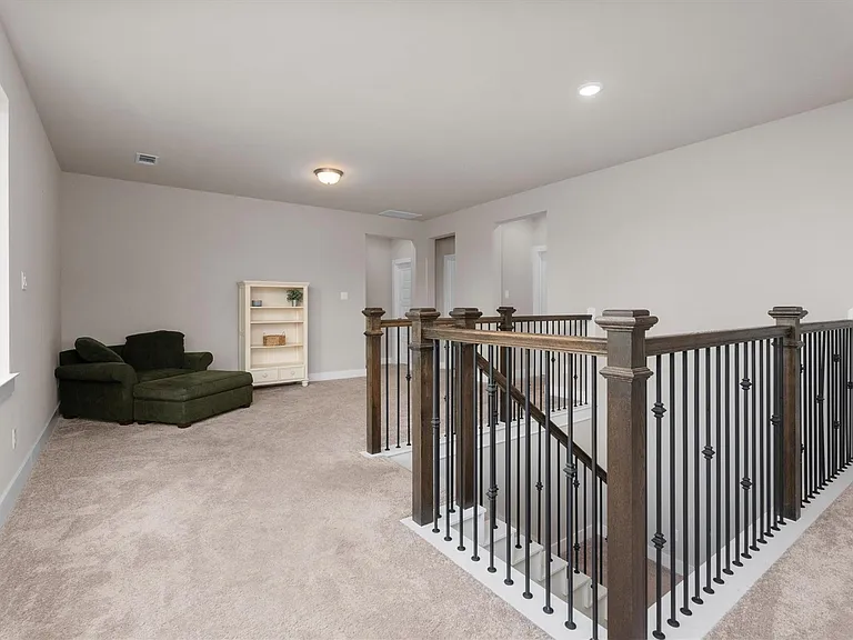 359 Mallorn Ln — Photo 22