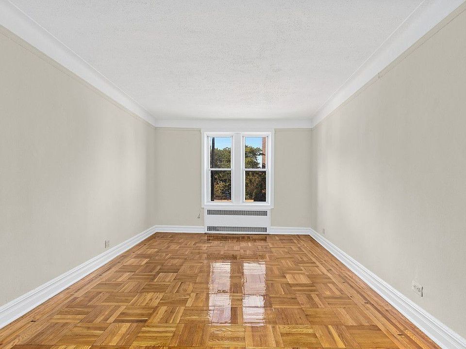 1st image of 2821 Kings Hwy #5D