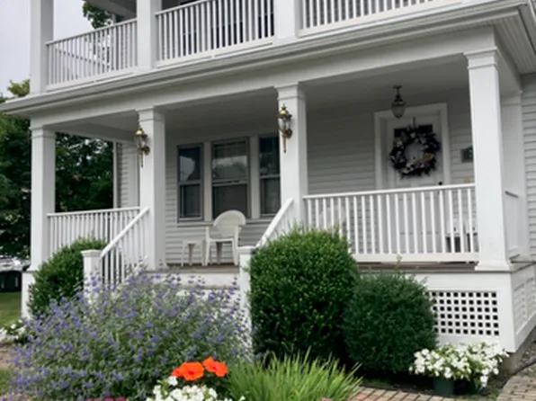 (undisclosed Address), Watertown, MA 02472