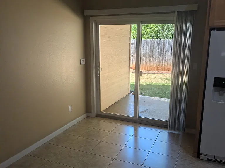 24301 Foresthill Rd — Photo 7