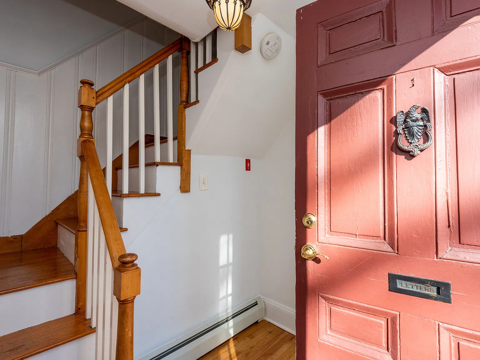 2 bed, 900 sqft, $2,300 — Photo 3