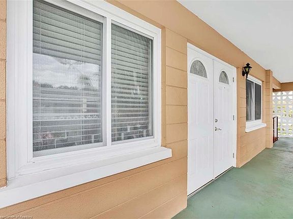 2nd image of 2113 Lakeview Dr Unit 1-C
