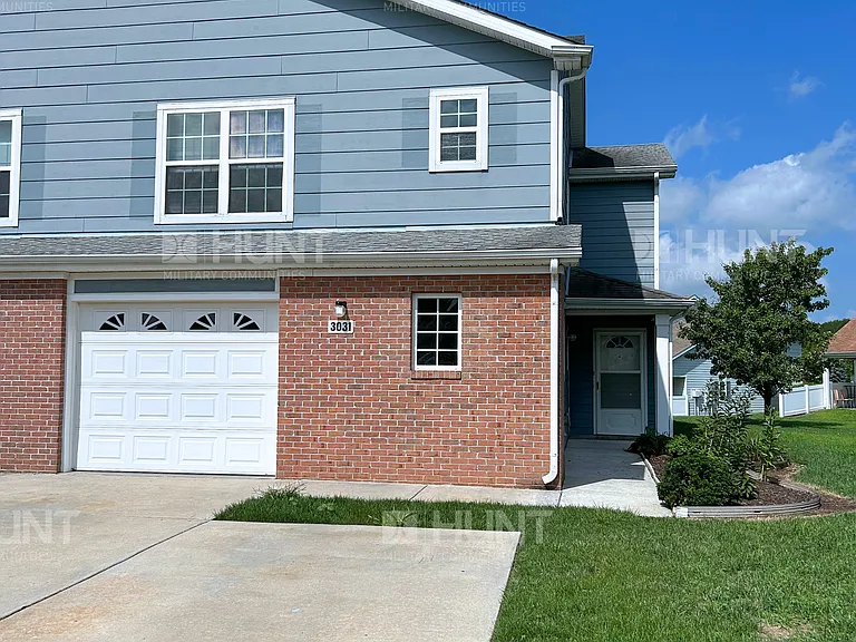 3031 Birch Ct — Photo 2