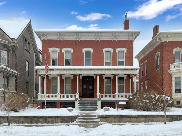 1433 Main St, Dubuque, IA 52001