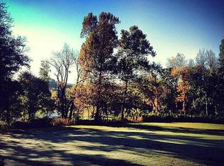 2251 Riverfront Ln, Fayetteville, AR 72703