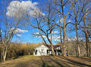 110 Lafayette Rd, Red Boiling Springs, TN 37150