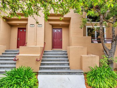 2 Commons Ln #2, San Mateo, CA, 94404
