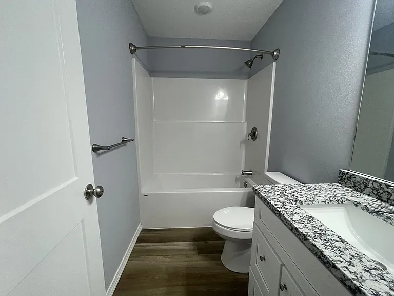 10 C St #B — Photo 7