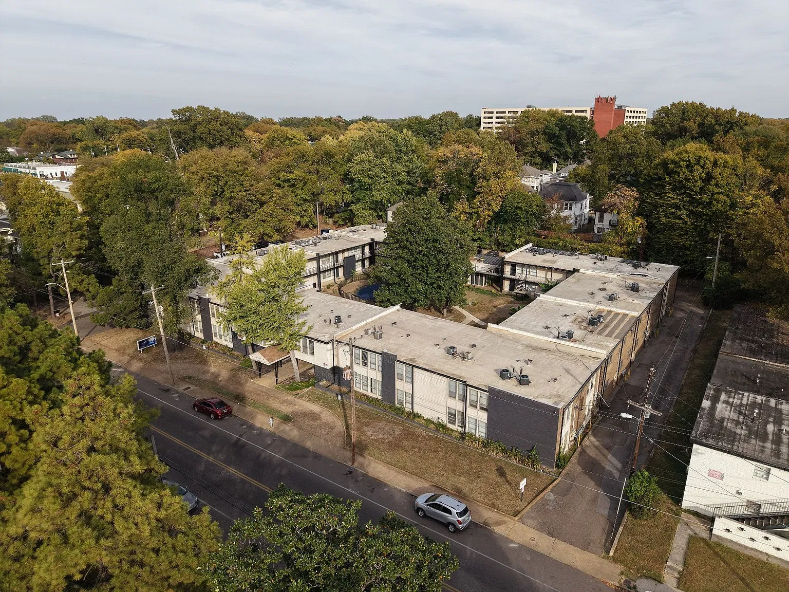 108 North Belvedere Boulevard — Photo 1