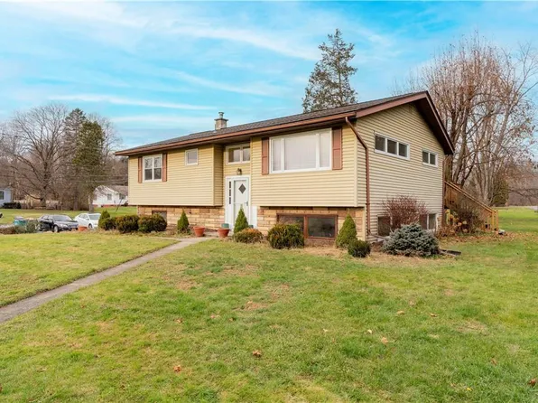149 Meadow Lane, Poughkeepsie, NY 12603