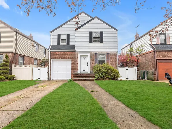 28-45 200th St, Flushing, NY 11360