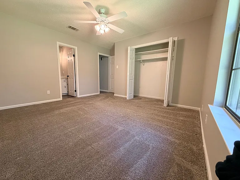 306 Lynnewood Dr — Photo 11