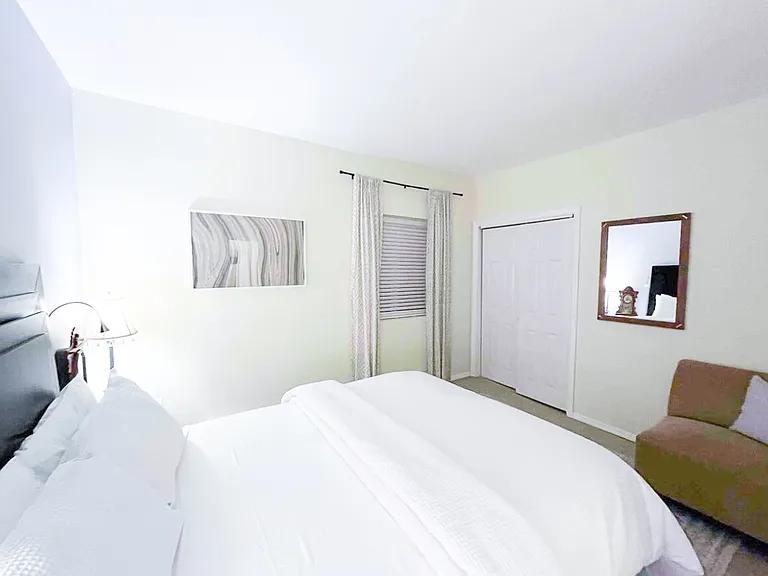 23 Pearl St #4 — Photo 1