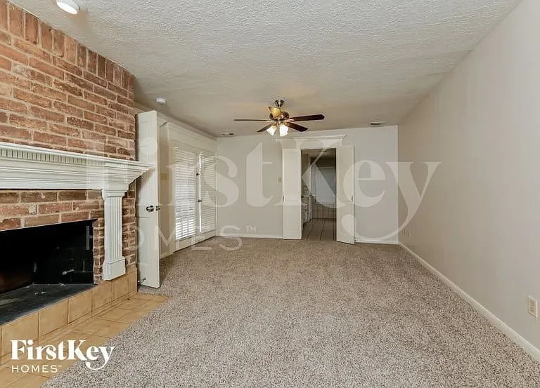 8334 Burwood Park Dr — Photo 12
