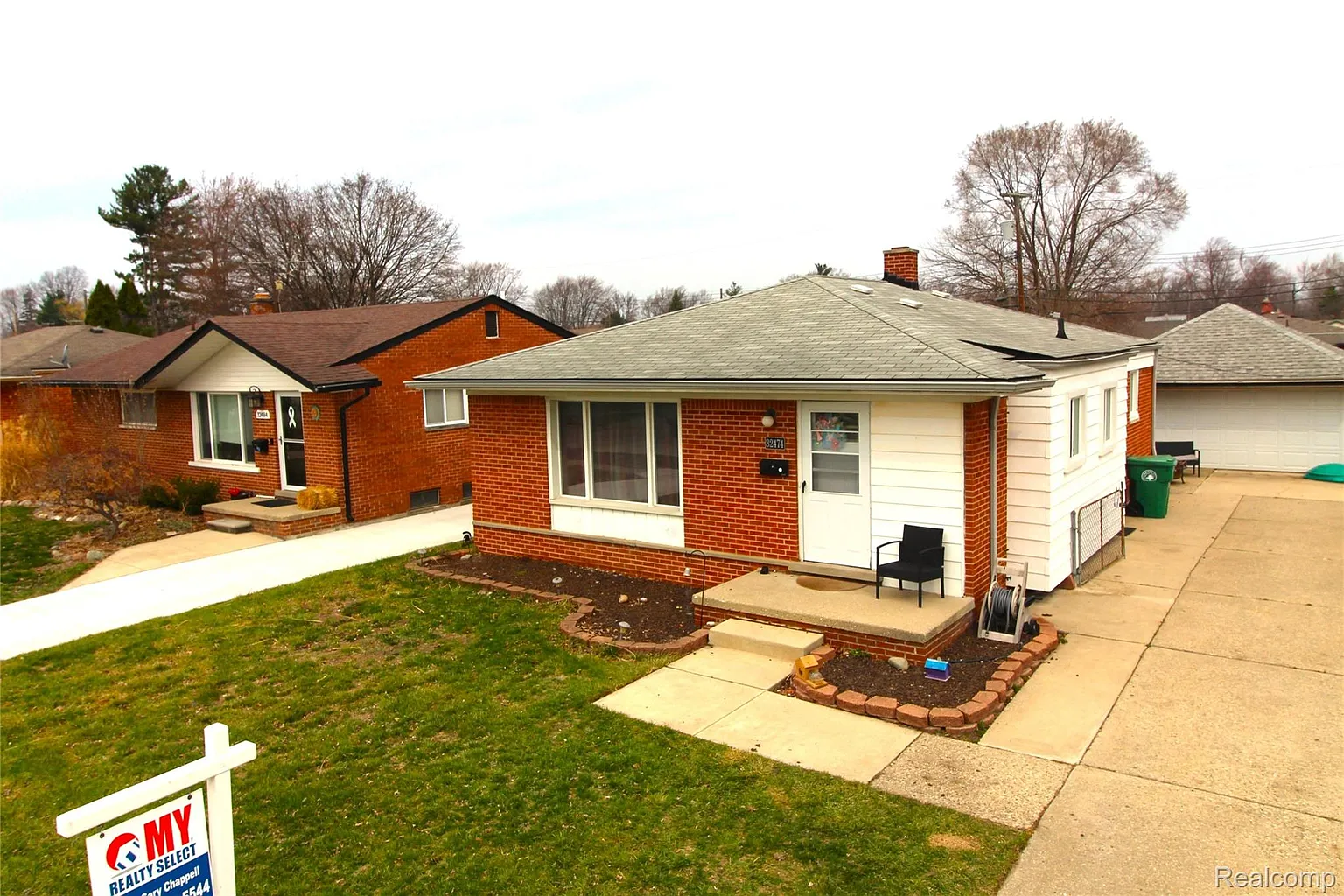 32474 Leona St photo 1