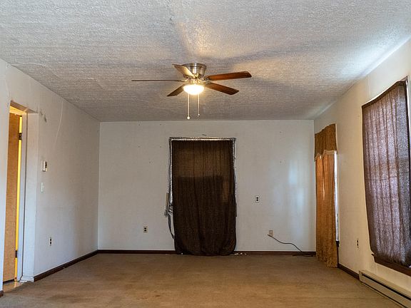 4th image of 120 Joy Ct