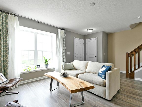 5th image of 5515 Rainbow Falls St
