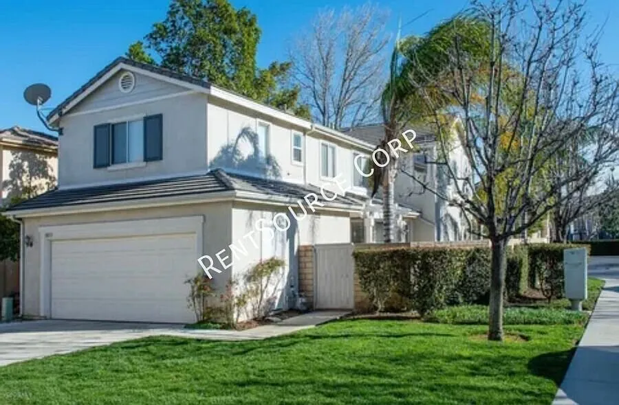 New Listing 3 Bedroom Home W/ Large Loft For Lease In Simi Valley Milestone Community — Photo 3
