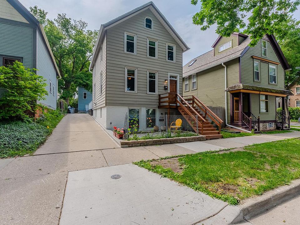 1st image of 1755 N Franklin PLACE #1757