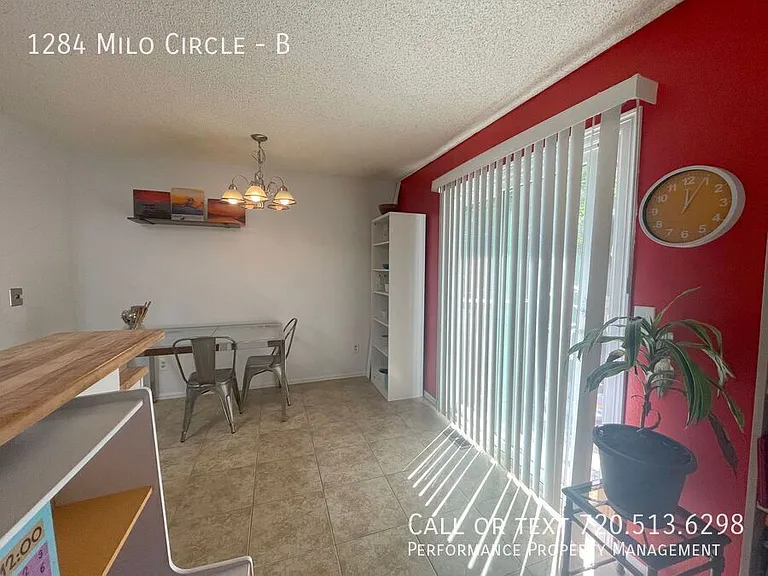 1284 Milo Cir #B — Photo 28