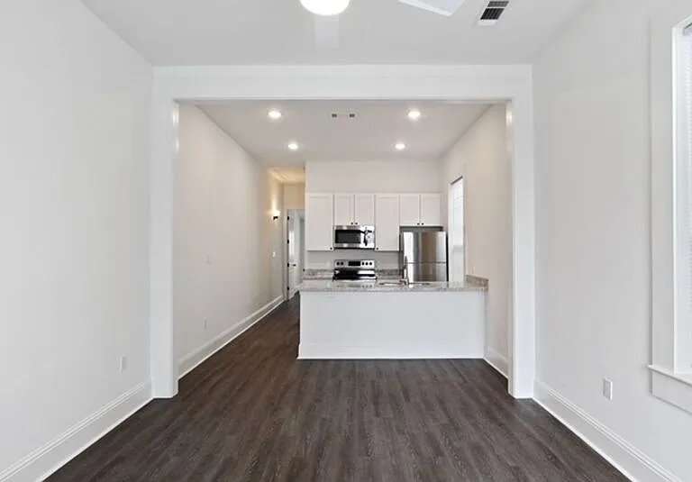 3422 Lasalle St #3420 — Photo 3