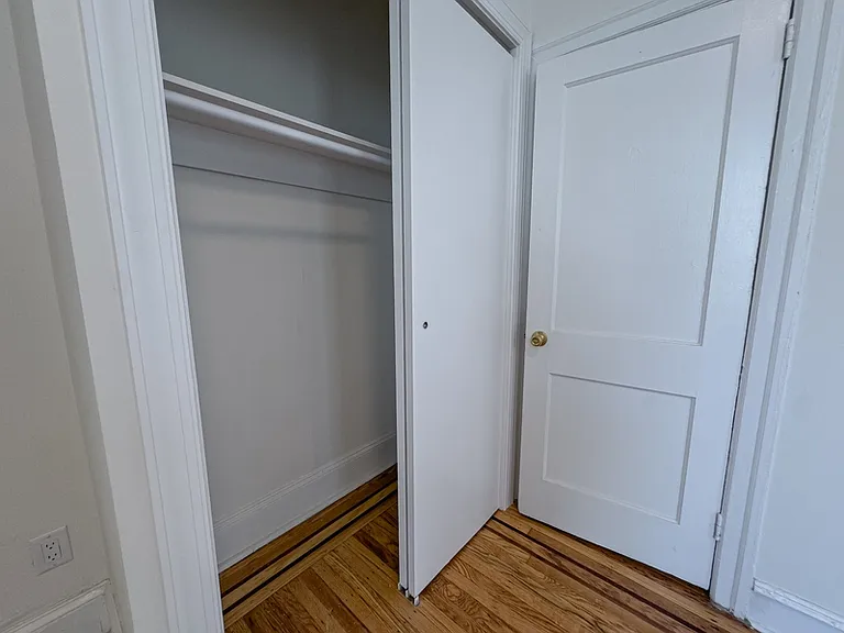 1223 N Franklin St #2R — Photo 39