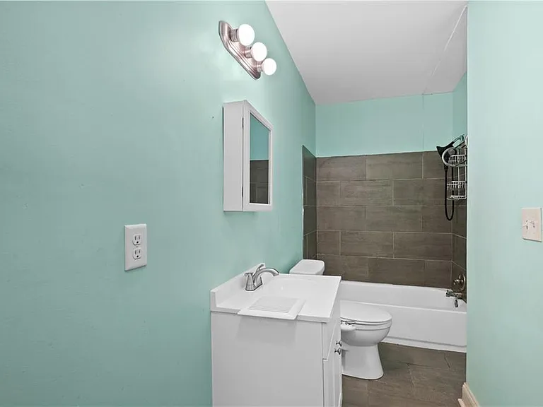1124 Graymont Dr SW — Photo 11