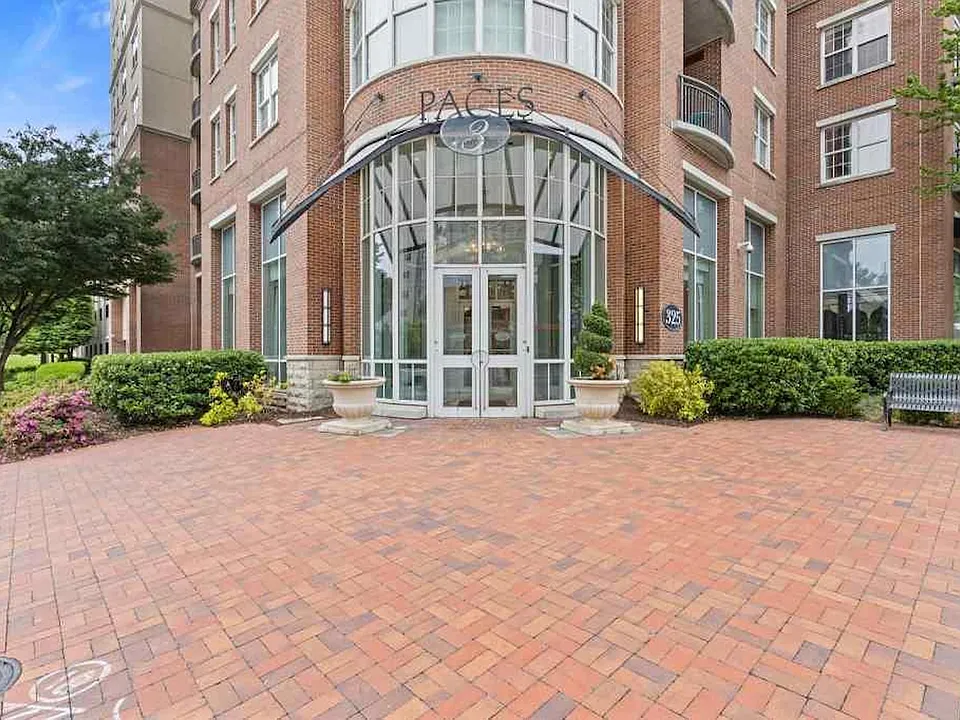 325 E Paces Ferry Rd NE