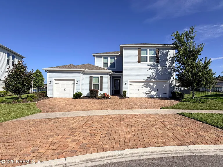 57 Pavo Cir — Photo 1