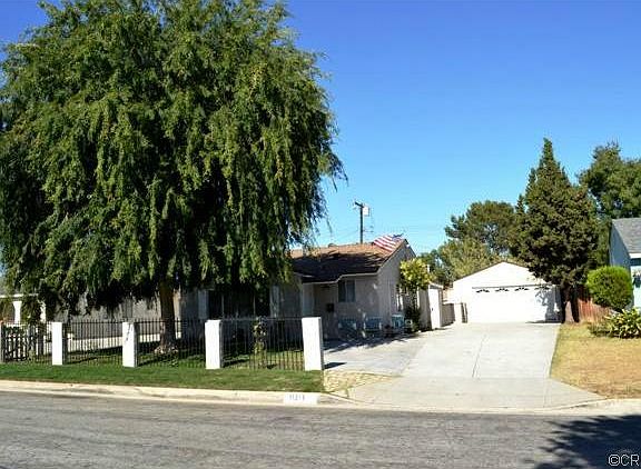 2nd image of 11216 Alclad Ave