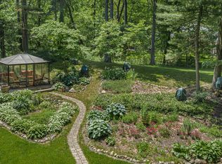 7165 Lakeridge Pl, Kalamazoo, MI 49009