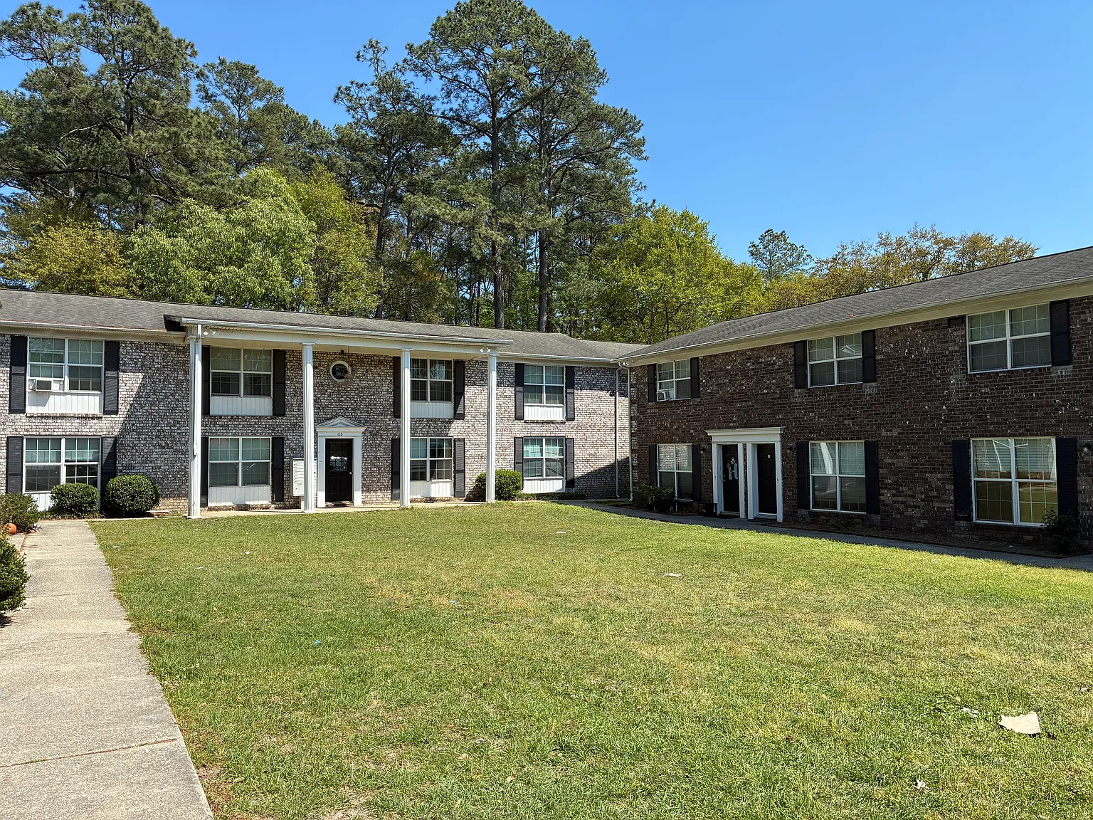 2 bed, 2.5 bath, 1130 sqft, $1,625 — Photo 1