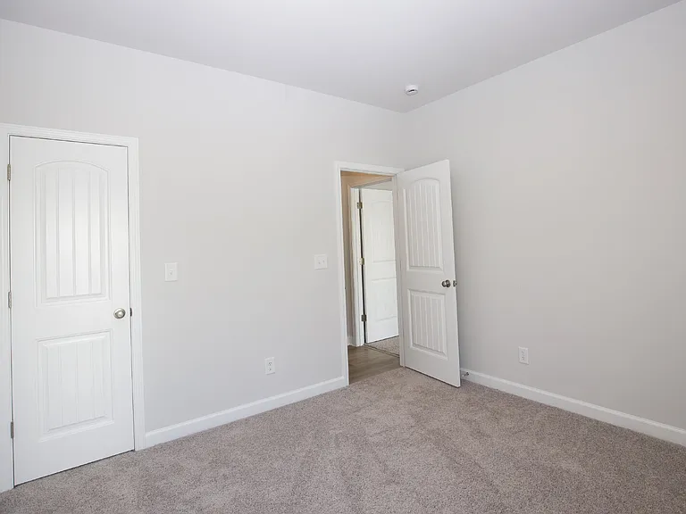 132 Michter St — Photo 39