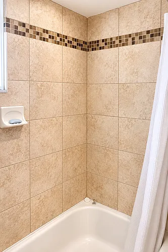 425 Emily St Photo 1