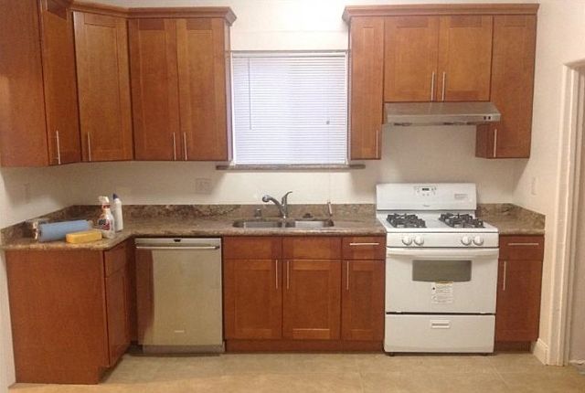 2nd image of 429 E Monterey Ave