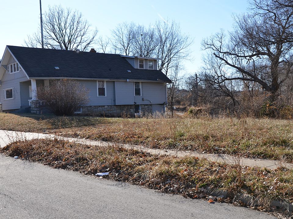 2nd image of 3020 Norton Ave