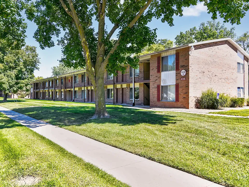 Arbor Park Apartments