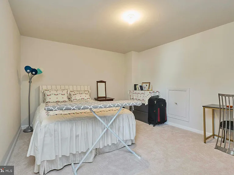 15563 Blue Lotus Ln — Photo 29